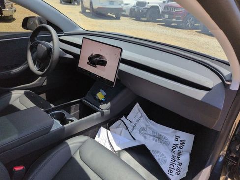 Used 2025 Tesla Model 3 Long Range AWD/4WD image 23