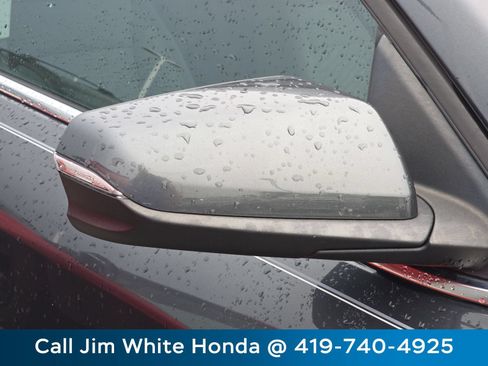 Used 2018 Chevrolet Equinox LT FWD image 11