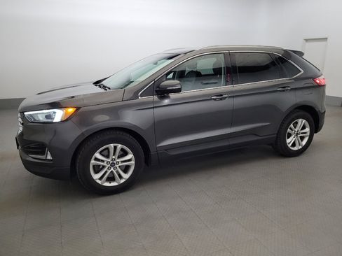 Used 2019 Ford Edge SEL w/ Equipment Group 201A AWD/4WD image 2