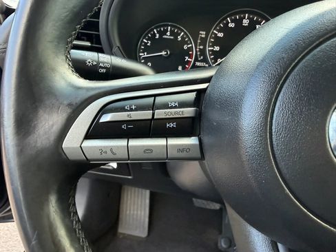 Used 2021 MAZDA MAZDA3 s FWD image 24