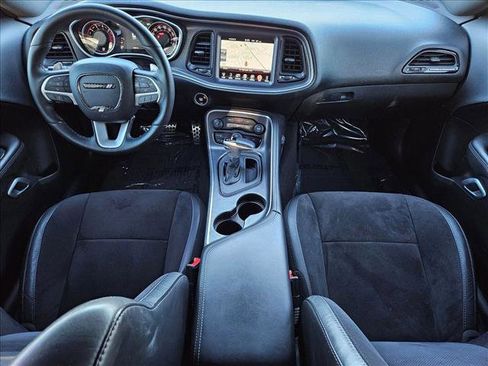 Used 2016 Dodge Challenger R/T Scat Pack w/ Leather Interior Group image 19