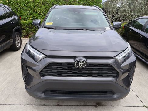 Used 2024 Toyota RAV4 XLE FWD image 5