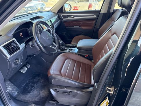 Used 2021 Volkswagen Atlas SEL Premium image 17