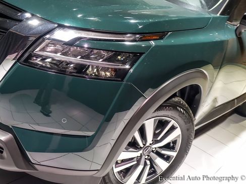 Used 2023 Nissan Pathfinder SL image 8