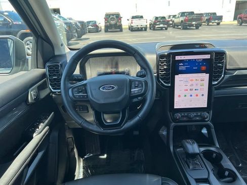 Used 2024 Ford Ranger Lariat w/ FX4 Off-Road Package AWD/4WD image 16