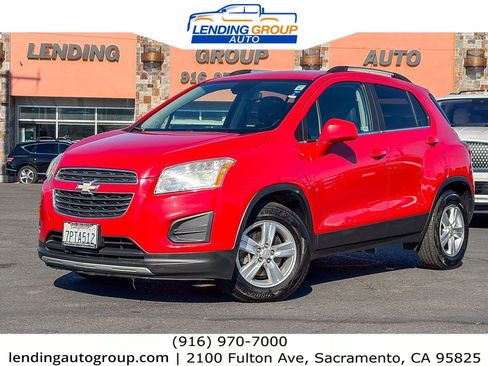 Used 2016 Chevrolet Trax LT w/ LT Convenience Package FWD image 1