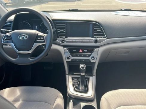 Used 2018 Hyundai Elantra SEL FWD image 9