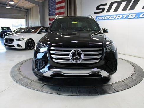 Used 2025 Mercedes-Benz GLS 450 GLS 450 4MATIC image 3