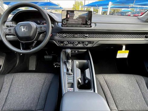 New 2025 Honda Accord SE image 5