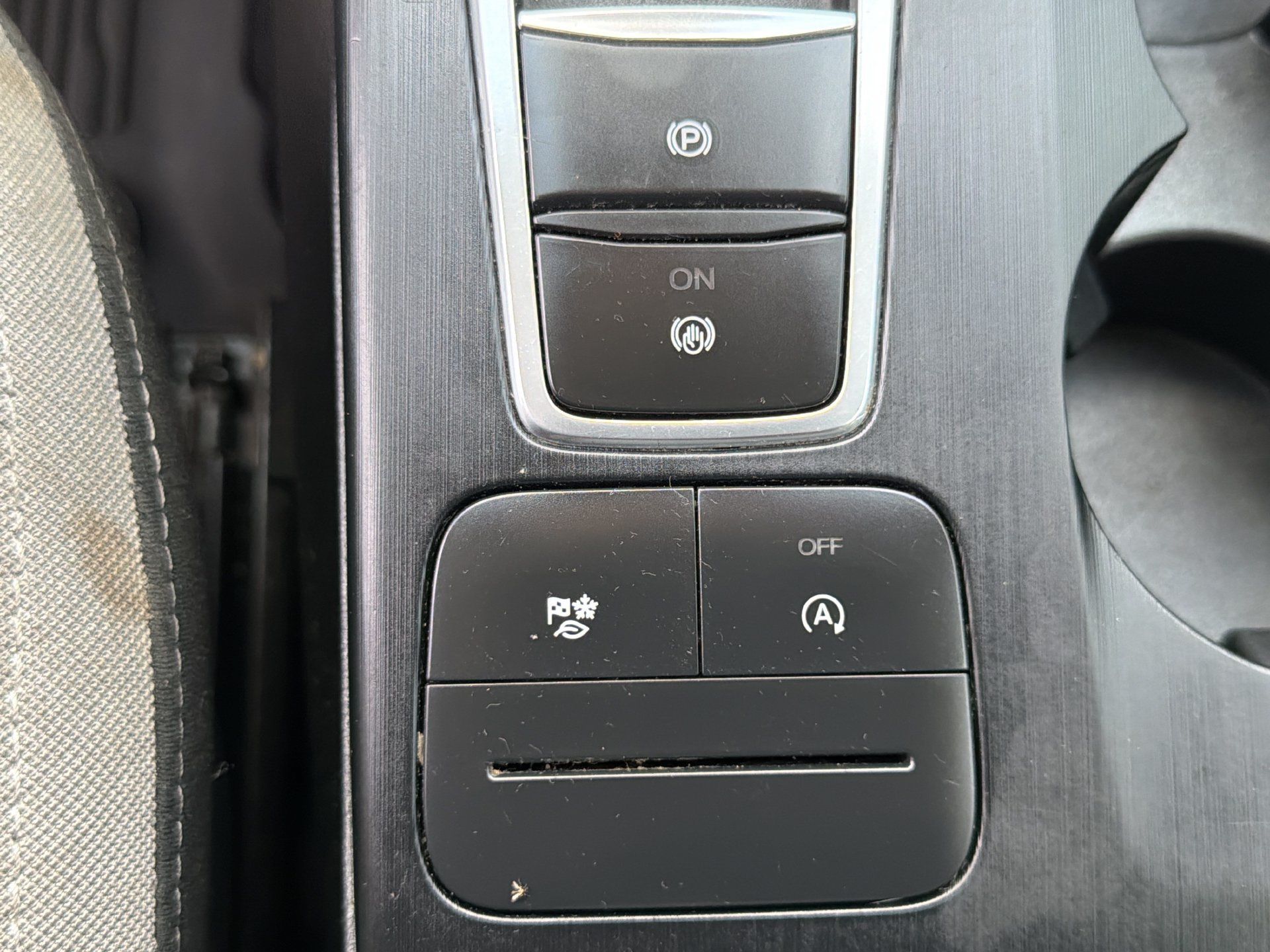 Used 2022 Ford Escape SE w/ Convenience Package AWD/4WD image 8