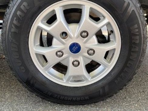 Used 2016 Ford Transit 350 XL image 23