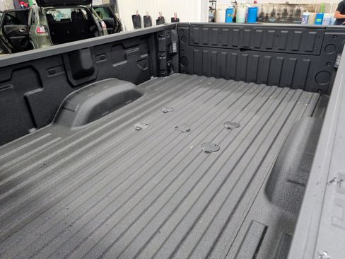 Used 2026 GMC Sierra 3500 SLE w/ SLE Value Package AWD/4WD image 8