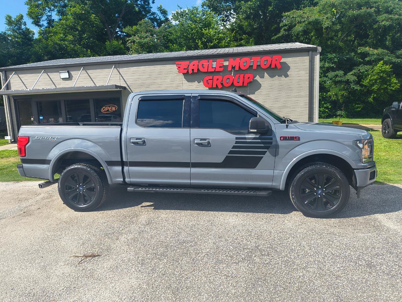 Used 2019 Ford F150 XLT w/ Equipment Group 302A Luxury AWD/4WD image 1