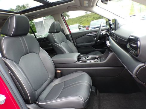 Used 2025 Honda Pilot Elite image 15
