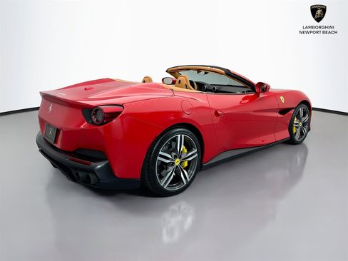 Used 2019 Ferrari Portofino RWD image 7