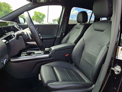 Used 2023 Mercedes-Benz GLA 250 4MATIC image 13