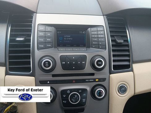 Used 2016 Ford Taurus SE FWD image 37