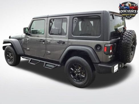 Used 2021 Jeep Wrangler Unlimited Sport AWD/4WD image 3