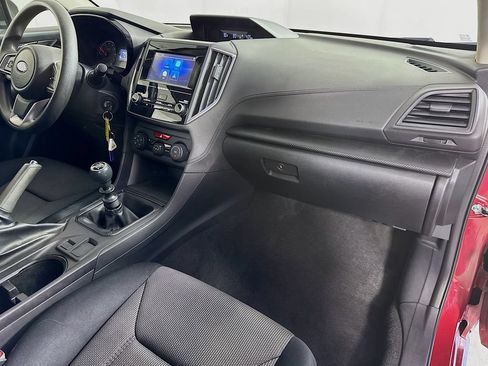 Used 2019 Subaru Crosstrek 2.0i AWD/4WD image 33