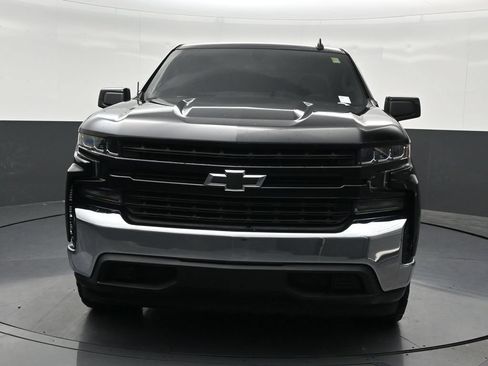 Used 2020 Chevrolet Silverado 1500 LT w/ Texas Edition RWD image 9