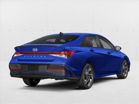 New 2026 Hyundai Elantra Sport image 2