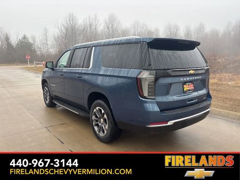 New 2026 Chevrolet Suburban LT w/ Comfort Package image 7