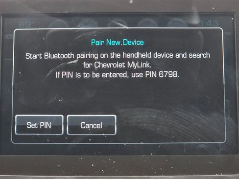 Used 2018 Chevrolet Malibu Hybrid w/ Driver Confidence Package FWD image 21