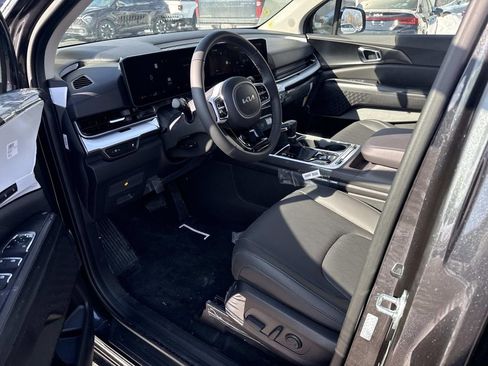 New 2026 Kia Carnival SX w/ SX Dark Edition Package image 8
