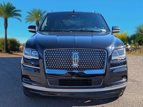 Used 2024 Lincoln Navigator Reserve image 8