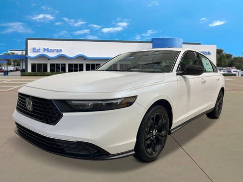 New 2025 Honda Accord SE image 1