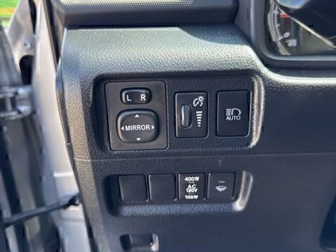 Certified 2022 Toyota 4Runner TRD Off-Road Premium w/ Moonroof Package AWD/4WD image 18