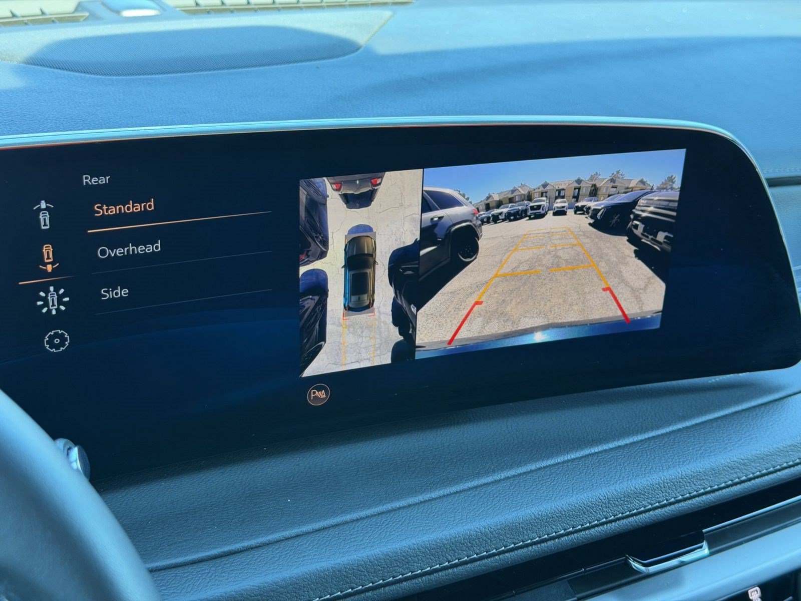 Used 2025 Cadillac XT4 Premium Luxury FWD image 20