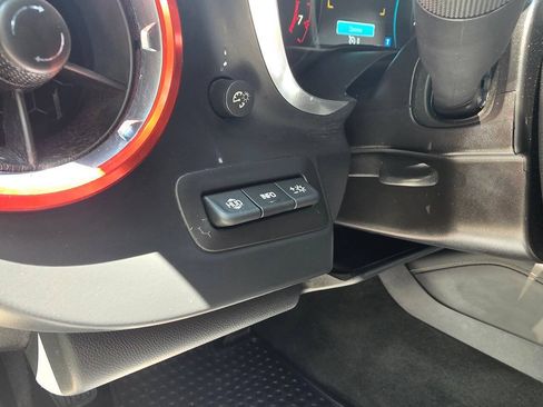 Used 2016 Chevrolet Camaro SS RWD image 17