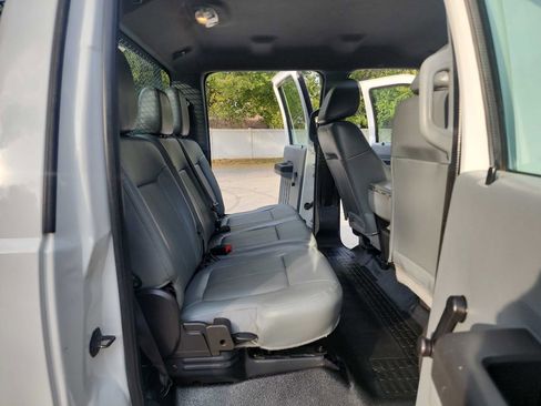 Used 2012 Ford F250 XL w/ Skid Plate Pkg AWD/4WD image 31