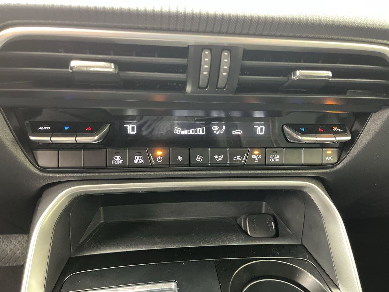 Used 2024 MAZDA CX-90 3.3 Turbo w/ Select Package AWD/4WD image 23
