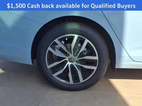 New 2025 Volkswagen Jetta SE image 2