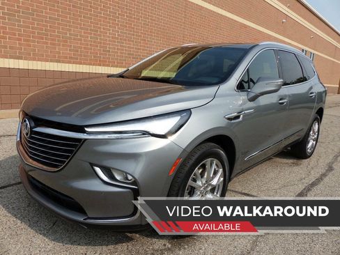 Used 2023 Buick Enclave Essence w/ Experience Buick Package AWD/4WD image 1
