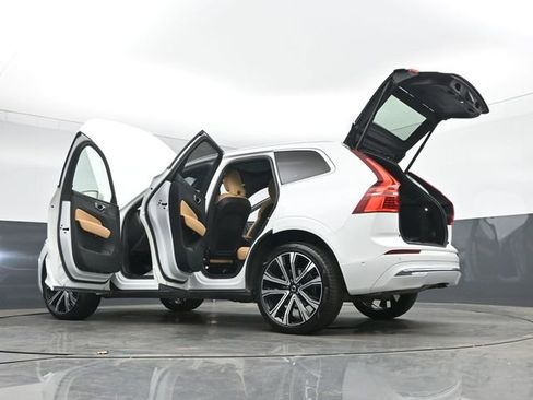 Used 2023 Volvo XC60 B5 Ultimate w/ Climate Package AWD/4WD image 58