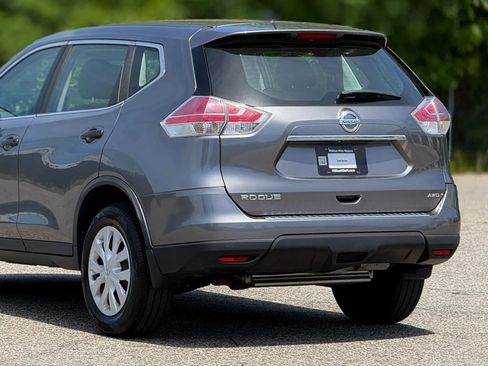 Used 2016 Nissan Rogue S AWD/4WD image 16