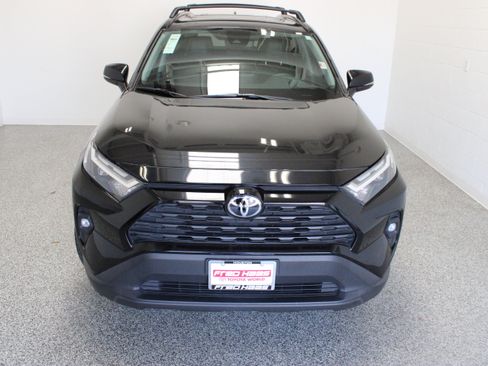 Used 2025 Toyota RAV4 XLE Premium FWD image 3