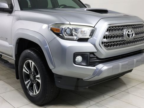 Used 2016 Toyota Tacoma TRD Sport w/ Towing Package RWD image 37