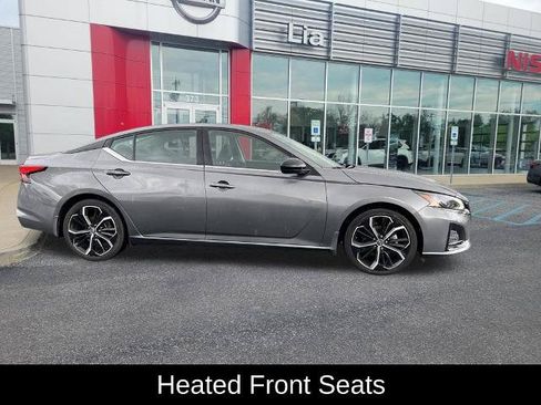 Certified 2023 Nissan Altima 2.5 SR w/ SR Premium Package FWD image 16