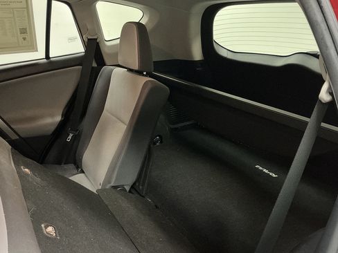 Used 2014 Toyota RAV4 XLE AWD/4WD image 24