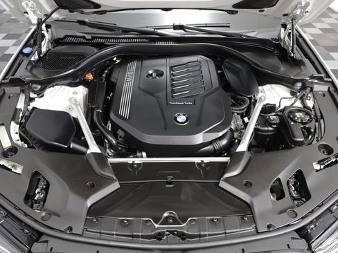 Used 2023 BMW 540i xDrive w/ M Sport Package AWD/4WD image 25