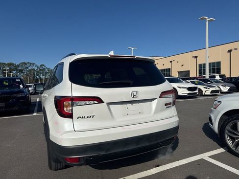 Used 2022 Honda Pilot TrailSport image 3