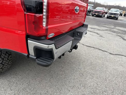 New 2026 Ford F250 Lariat w/ Tremor Off-Road Package AWD/4WD image 9