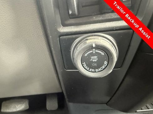 Used 2022 Ford F350 XLT w/ Black Appearance Package image 39