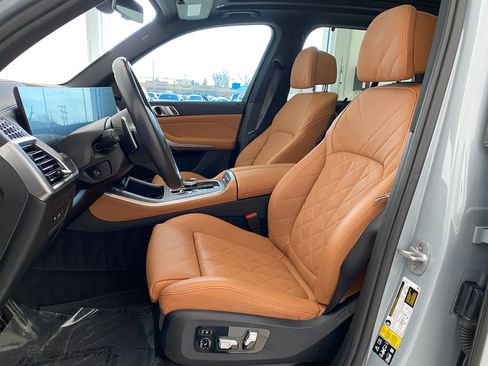 Certified 2024 BMW X5 xDrive40i w/ Executive Package image 5