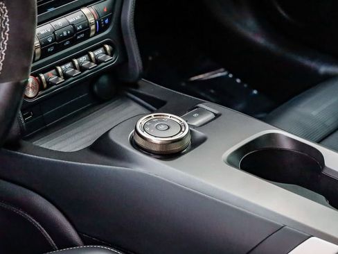 Used 2020 Ford Mustang Shelby GT500 w/ Technology Package image 23