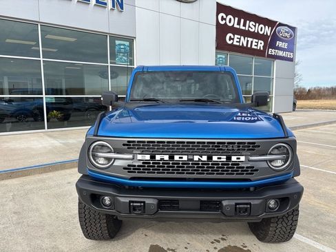 New 2025 Ford Bronco Badlands AWD/4WD image 8